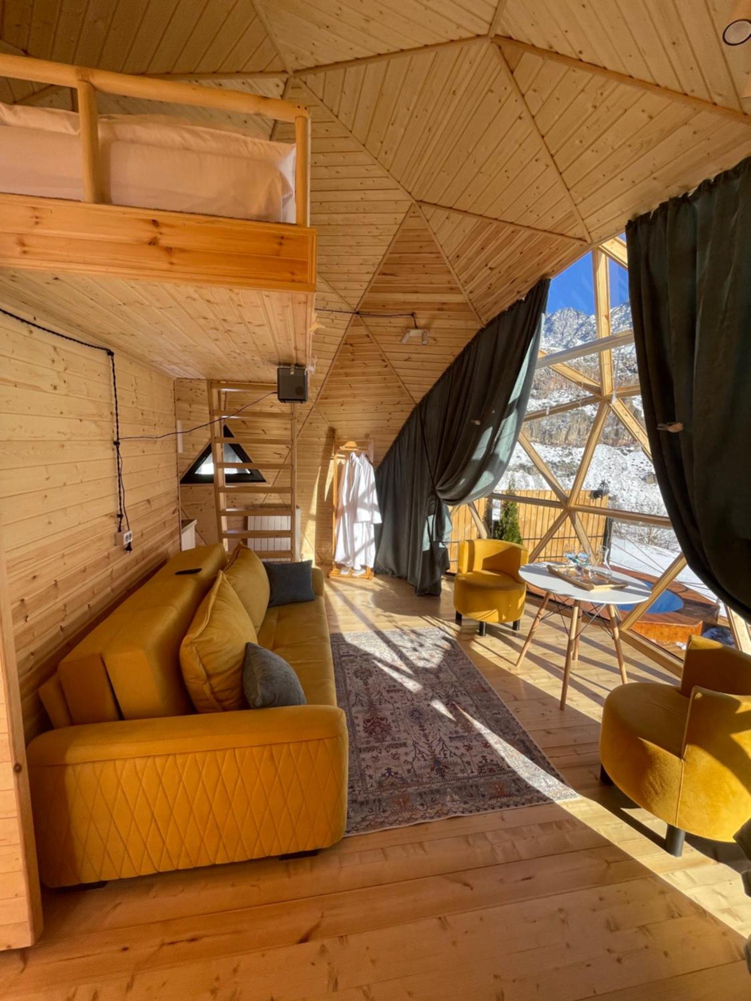 Gabua Glamping *